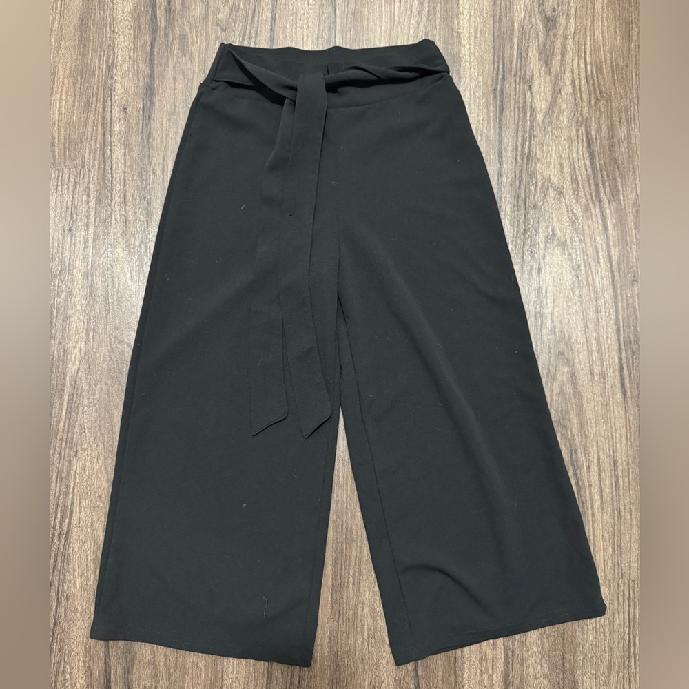 Medium dress pants
